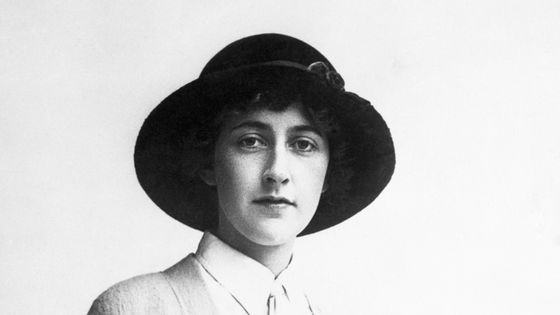 Agatha Christie : La Reine du Crime et l’Art du Mystère